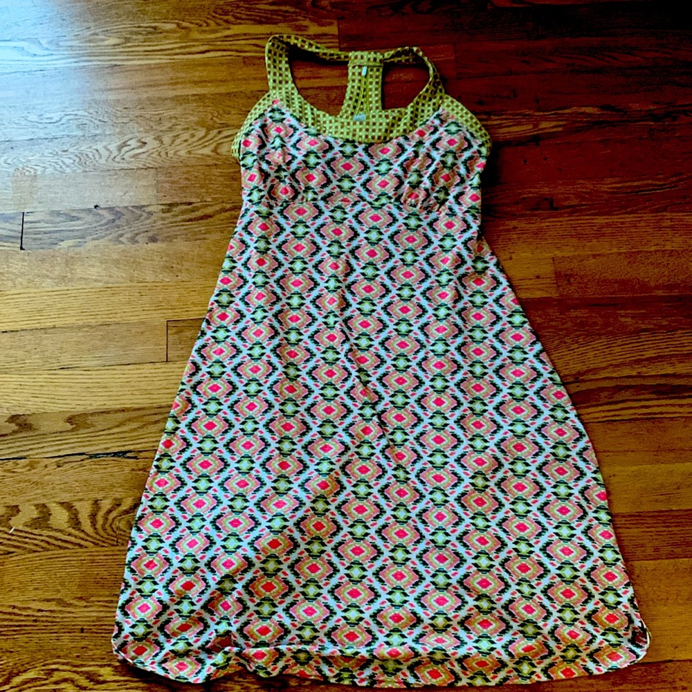PRANA racer back shelf bra dress size medium